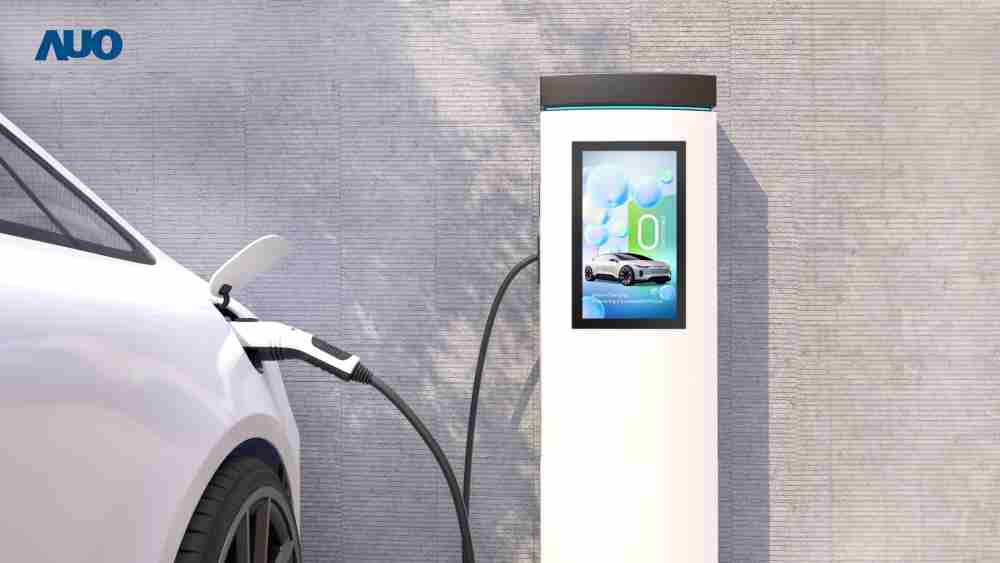 友達〝EVSE車用充電樁解決方案〞專為電動汽車充電樁設計，，，具有高亮度、、克服戶外艱難環境的耐溫、、、、耐紫外線等特性，，，並搭載散熱性及擴充性強的高效能工業電腦，，，，可實現人機互動訴求，，如資訊顯示、、、支付等應用