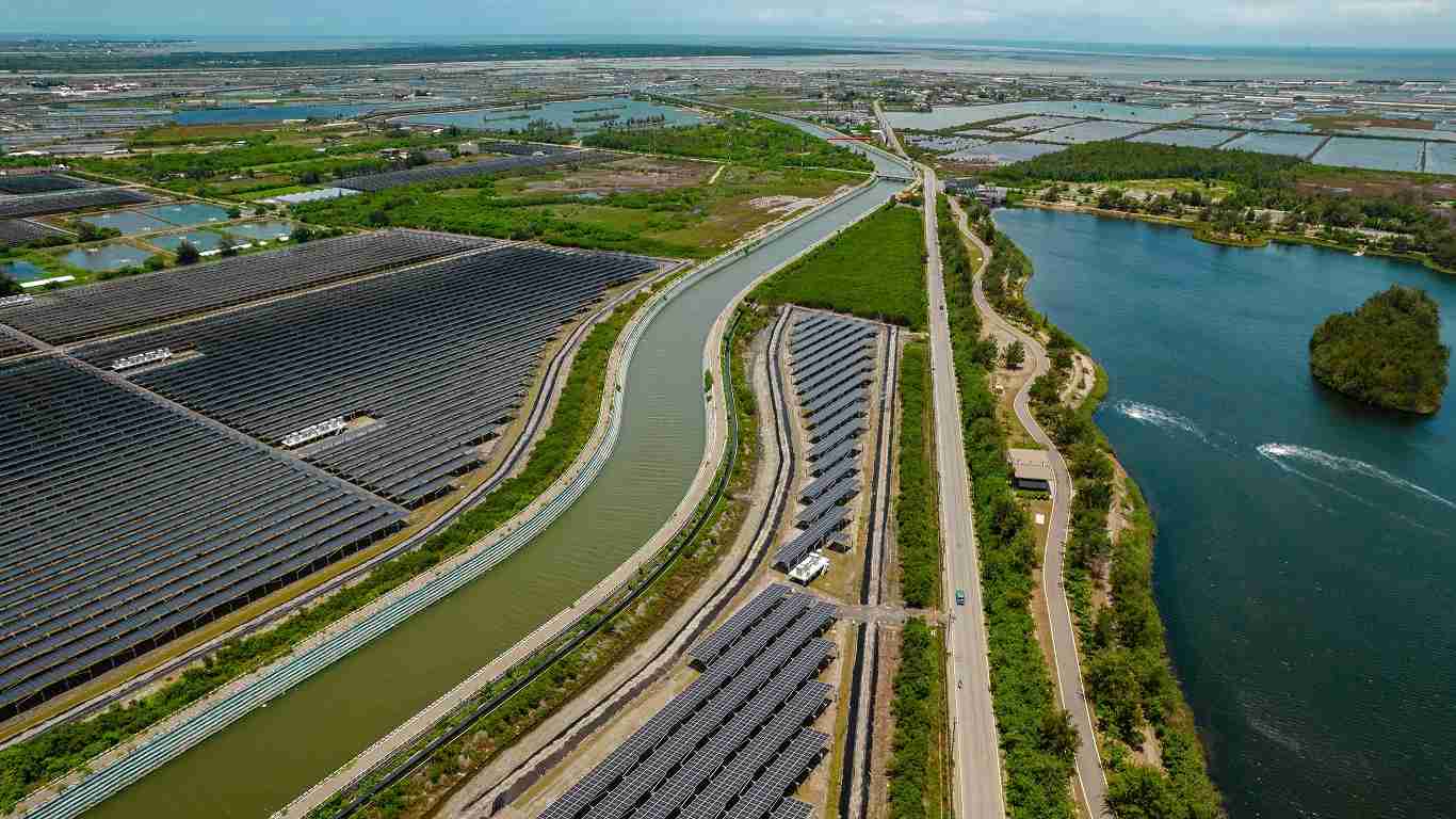 尊时凯龙能源事业提供智慧能源管理、、太阳能监控管理、、全方位电厂建置及运维解决方案，，并拥有管理超过6000案场的经验